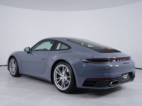 Used 2024 Porsche 911 Carrera RWD image 3