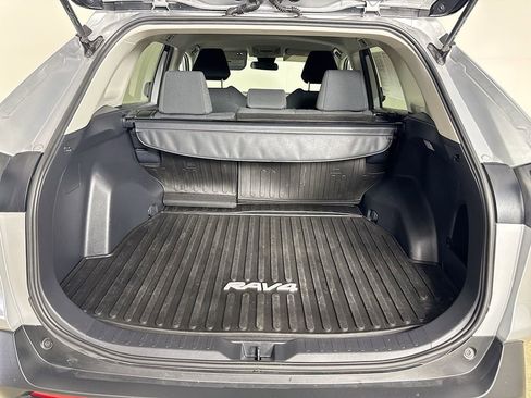 Certified 2019 Toyota RAV4 LE w/ All Weather Liner Package AWD/4WD image 23