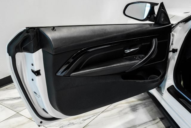 Used 2016 BMW M4 Coupe RWD image 33