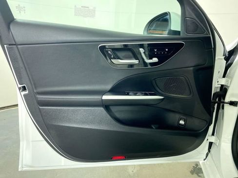 Used 2025 Mercedes-Benz C 300 Sedan image 18
