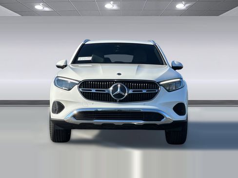 Certified 2025 Mercedes-Benz GLC 350e 4MATIC image 5