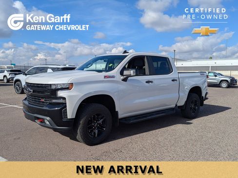 Used 2021 Chevrolet Silverado 1500 LT Trail Boss w/ Convenience Package II image 1