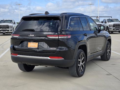 Certified 2023 Jeep Grand Cherokee Limited AWD/4WD image 8