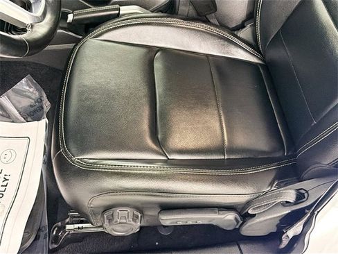 Used 2021 Jeep Wrangler Unlimited Sahara w/ Uconnect 4C Nav & Sound Group image 19