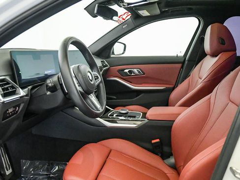 Used 2023 BMW 330i Sedan w/ M Sport Package RWD image 17
