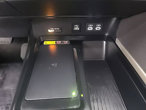 Used 2026 Toyota Camry LE FWD image 34