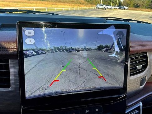 Used 2024 Ford Expedition Max Limited image 14