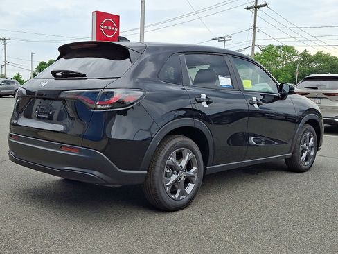 New 2027 Honda HR-V LX image 3
