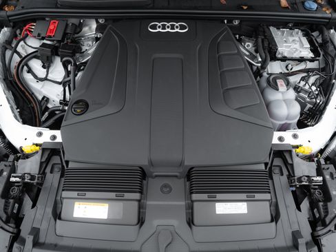 New 2026 Audi Q7 Premium image 36