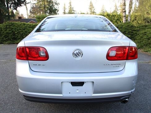 Used 2010 Buick Lucerne CXL image 10