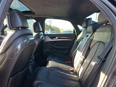 Used 2016 Audi S8 image 11