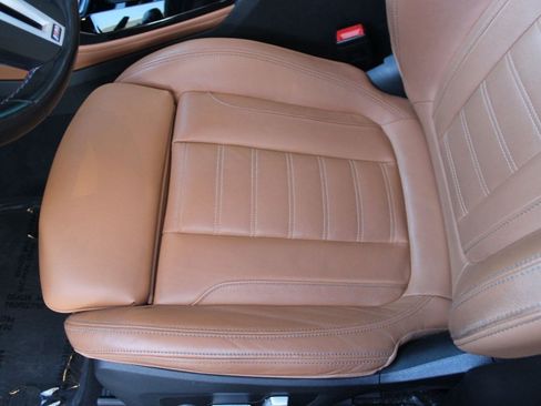 Used 2022 BMW X4 M40i image 13