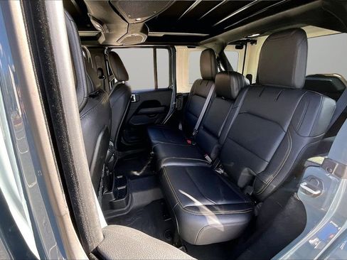 Certified 2024 Jeep Wrangler Sahara w/ Technology Group image 22