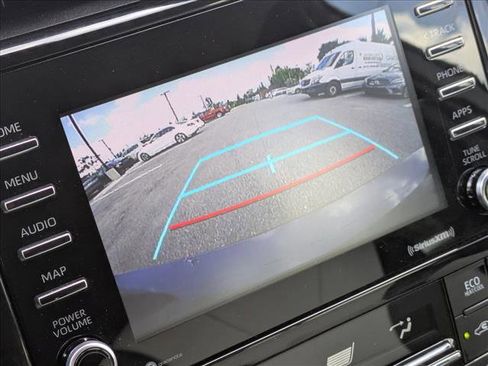 Used 2021 Toyota Prius XLE image 19