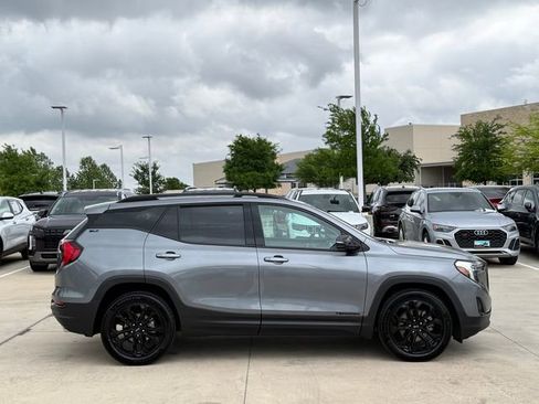 Used 2020 GMC Terrain SLT w/ Preferred Package image 5