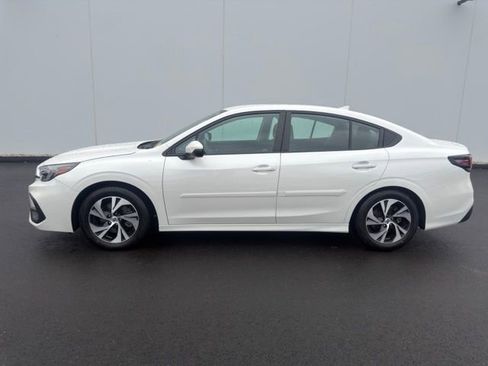 Certified 2025 Subaru Legacy Premium AWD/4WD image 9