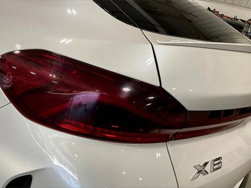 Used 2021 BMW X6 xDrive40i w/ M Sport Package image 30