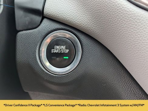 Used 2022 Chevrolet Equinox LS w/ LS Convenience Package image 8