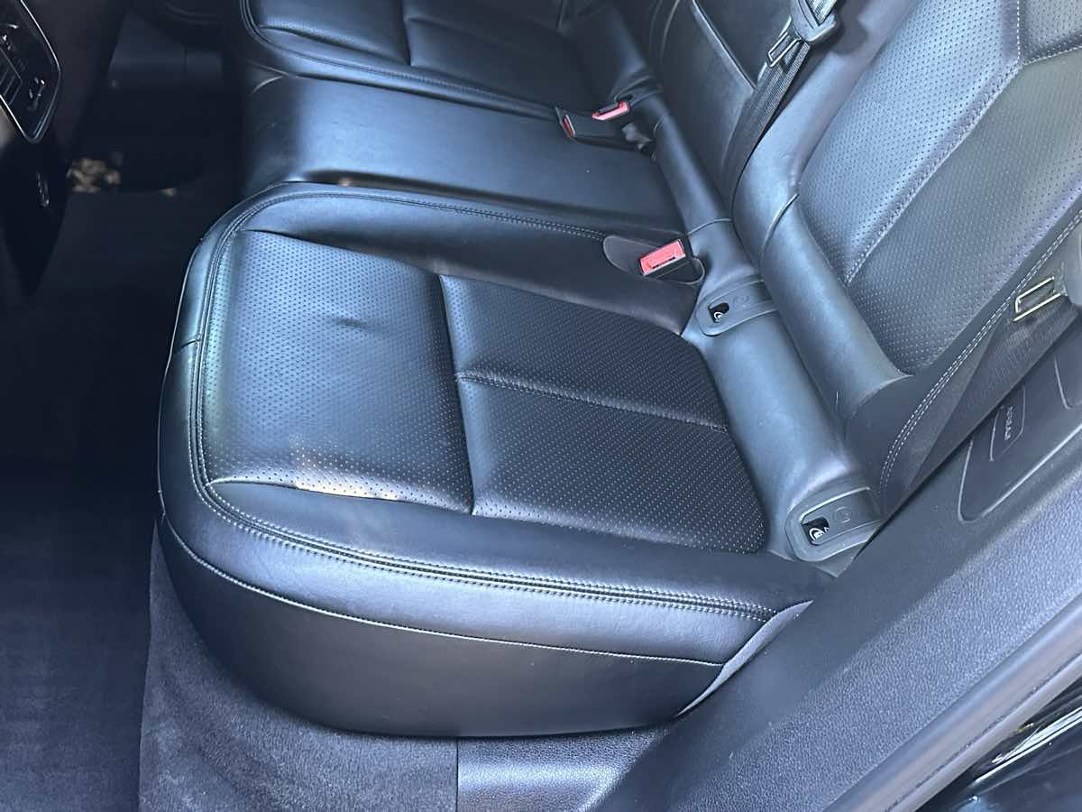 Used 2018 Porsche Macan AWD/4WD image 21