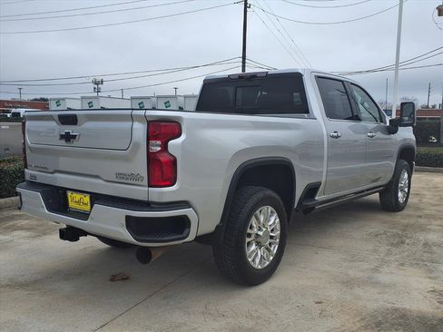 Used 2023 Chevrolet Silverado 2500 High Country w/ LPO, Hitch Package image 2