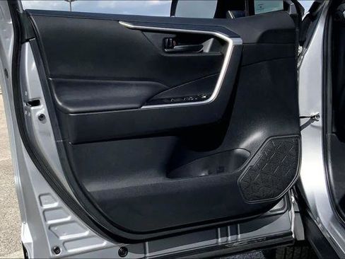 Certified 2025 Toyota RAV4 LE image 21