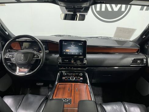 Used 2020 Lincoln Navigator Reserve w/ Luxury Package image 20
