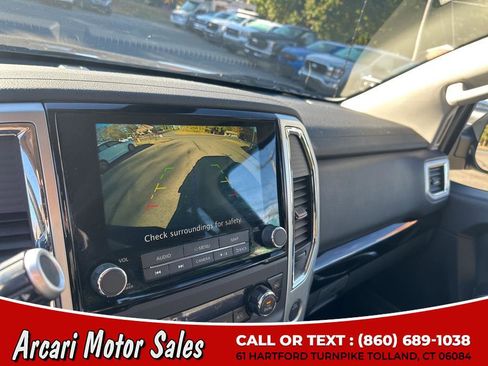 Used 2021 Nissan Titan SV w/ SV Convenience Package image 21
