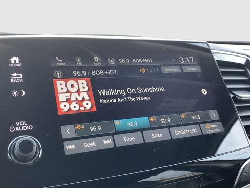 Used 2022 Honda Pilot EX-L image 23