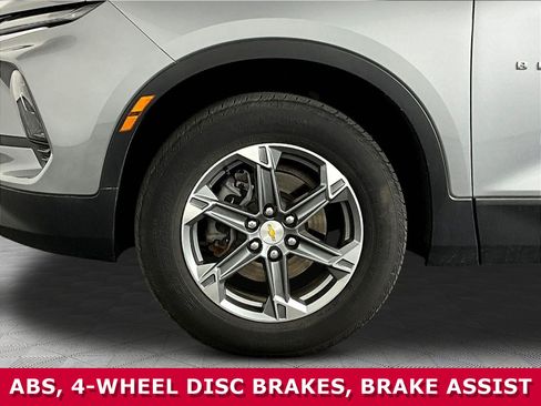 Used 2024 Chevrolet Blazer LT w/ Convenience Package FWD image 29