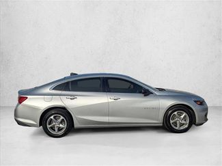 Used 2018 Chevrolet Malibu LS video 4