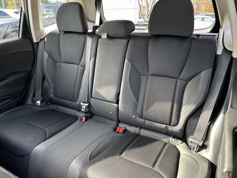 Used 2022 Subaru Forester Premium image 16