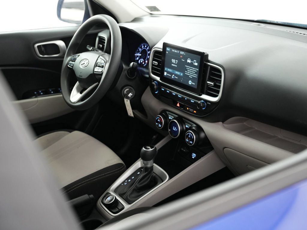 Used 2020 Hyundai Venue SEL FWD image 44