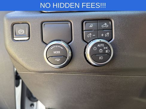 Used 2025 GMC Sierra 1500 SLT image 28