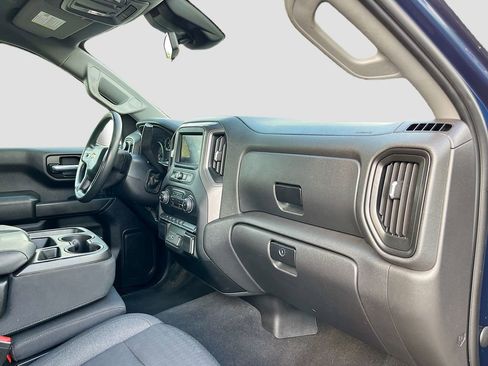 Used 2022 Chevrolet Silverado 1500 Custom AWD/4WD image 27