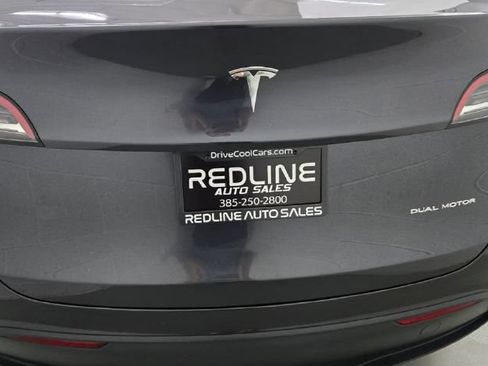 Used 2024 Tesla Model Y Long Range AWD/4WD image 6