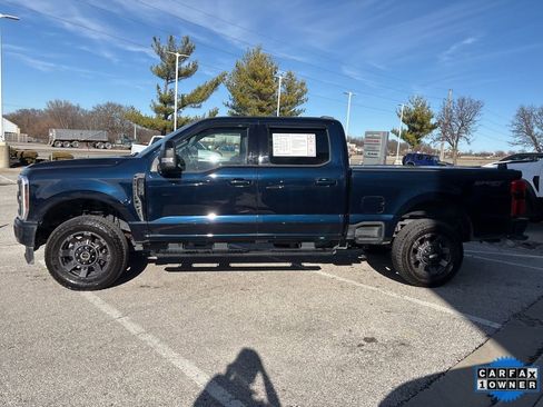 Used 2024 Ford F350 Lariat w/ Sport Appearance Package image 19