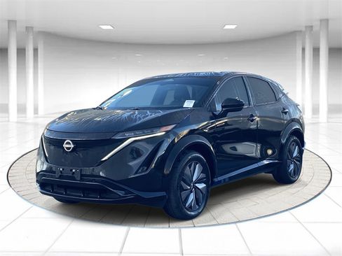 Certified 2025 Nissan Ariya ENGAGE e-4ORCE image 1