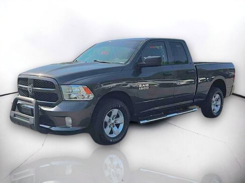 Used 2018 RAM 1500 Express image 2