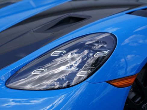 Used 2025 Porsche 718 Cayman GT4 RS RWD image 4