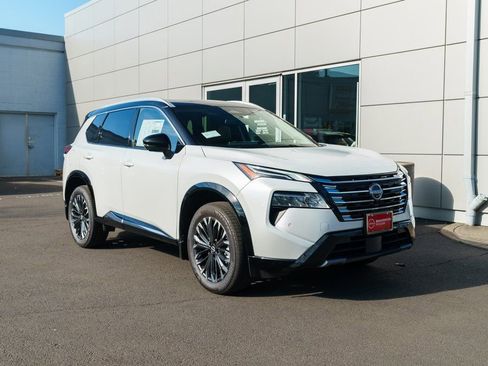 New 2026 Nissan Rogue Platinum w/ Tech Package AWD/4WD image 27
