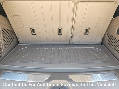 New 2026 GMC Yukon Denali w/ Sun & Power Step Package AWD/4WD image 24