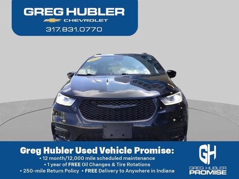 Used 2025 Chrysler Pacifica Limited FWD image 15