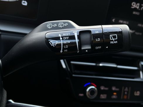 New 2026 Kia Niro LX FWD image 27