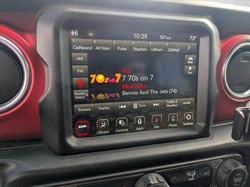 Used 2021 Jeep Wrangler Unlimited Rubicon image 12