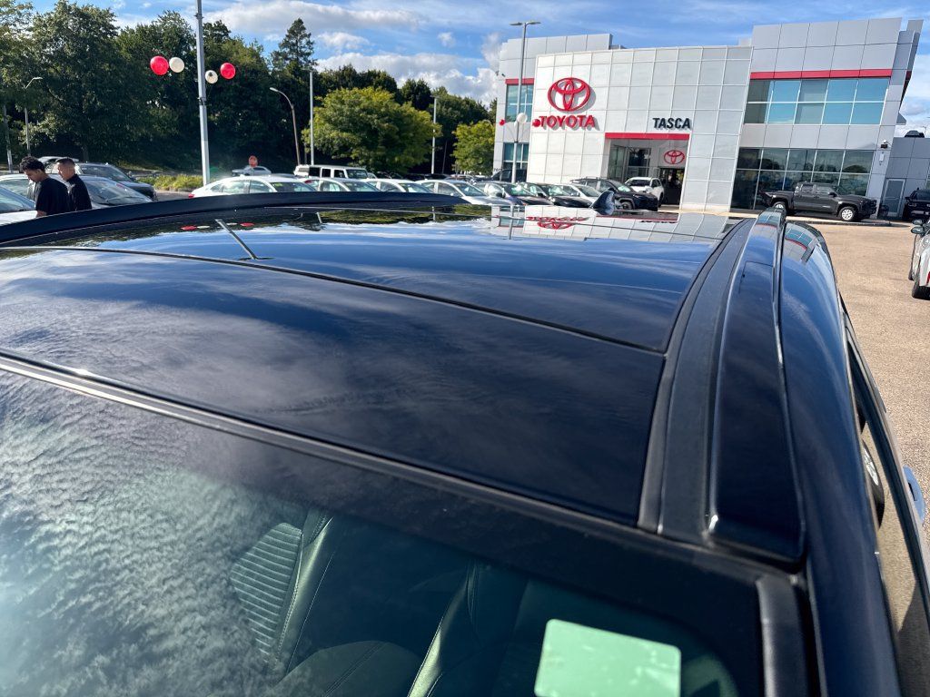 Used 2023 Toyota RAV4 XSE AWD/4WD image 42