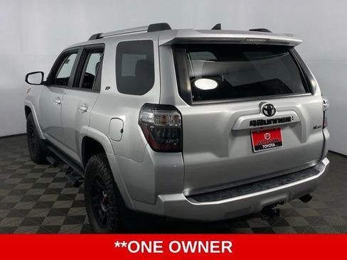 Used 2022 Toyota 4Runner SR5 Premium w/ Moonroof Package AWD/4WD image 6