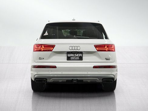 Used 2017 Audi Q7 3.0T Premium Plus AWD/4WD image 4