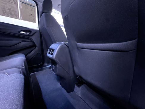 Used 2023 Chevrolet Equinox LT FWD image 40