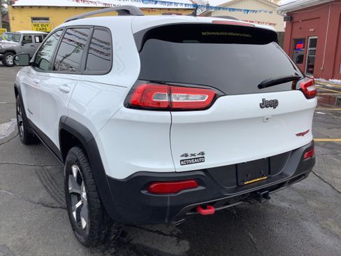 Used 2014 Jeep Cherokee Trailhawk w/ Comfort/Convenience Group image 5