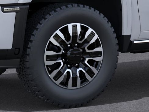 New 2026 GMC Sierra 3500 Denali Ultimate AWD/4WD image 9